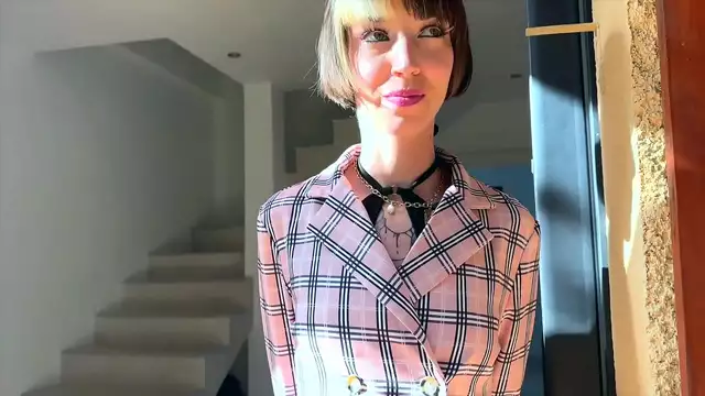 ¡MILF Disfruta Por Primera Vez Sexo Anal - Must Watch!